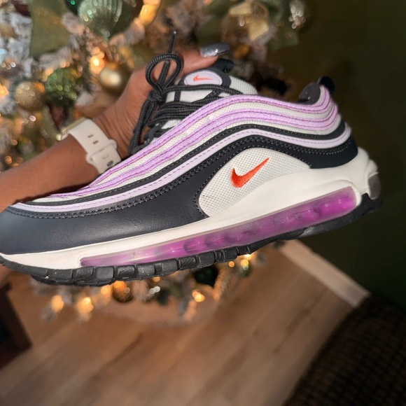 Nike Air Max 97 in Dark Purple and Lavender - Picture 3 of 4